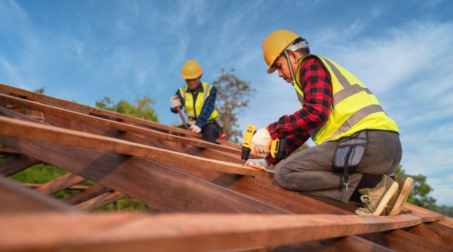 Professional Flat Roofing Installation services in Floydada, TX